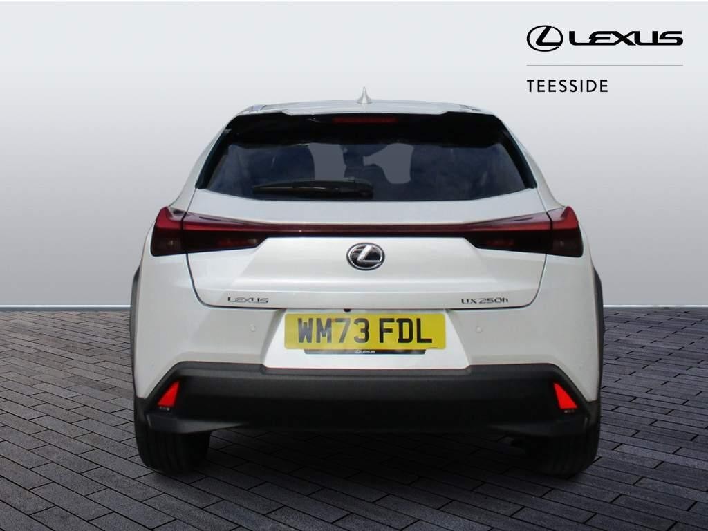 Lexus UX Image 6