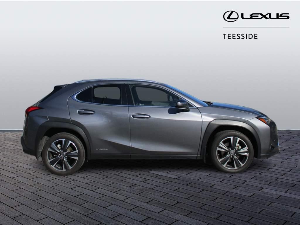 Lexus UX Self-Charging Hybrid Image 4