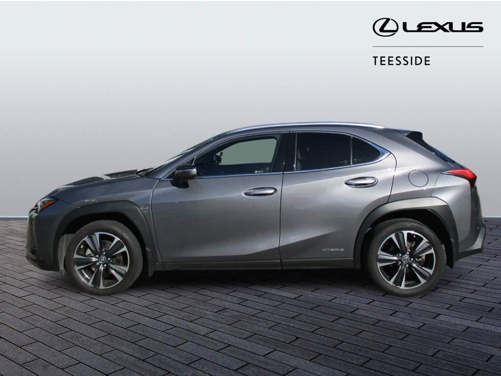 Lexus UX Self-Charging Hybrid Image 8