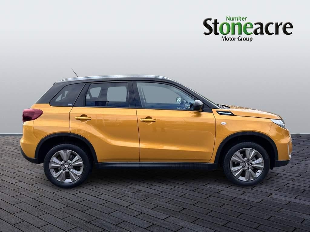 Suzuki Vitara Image 2