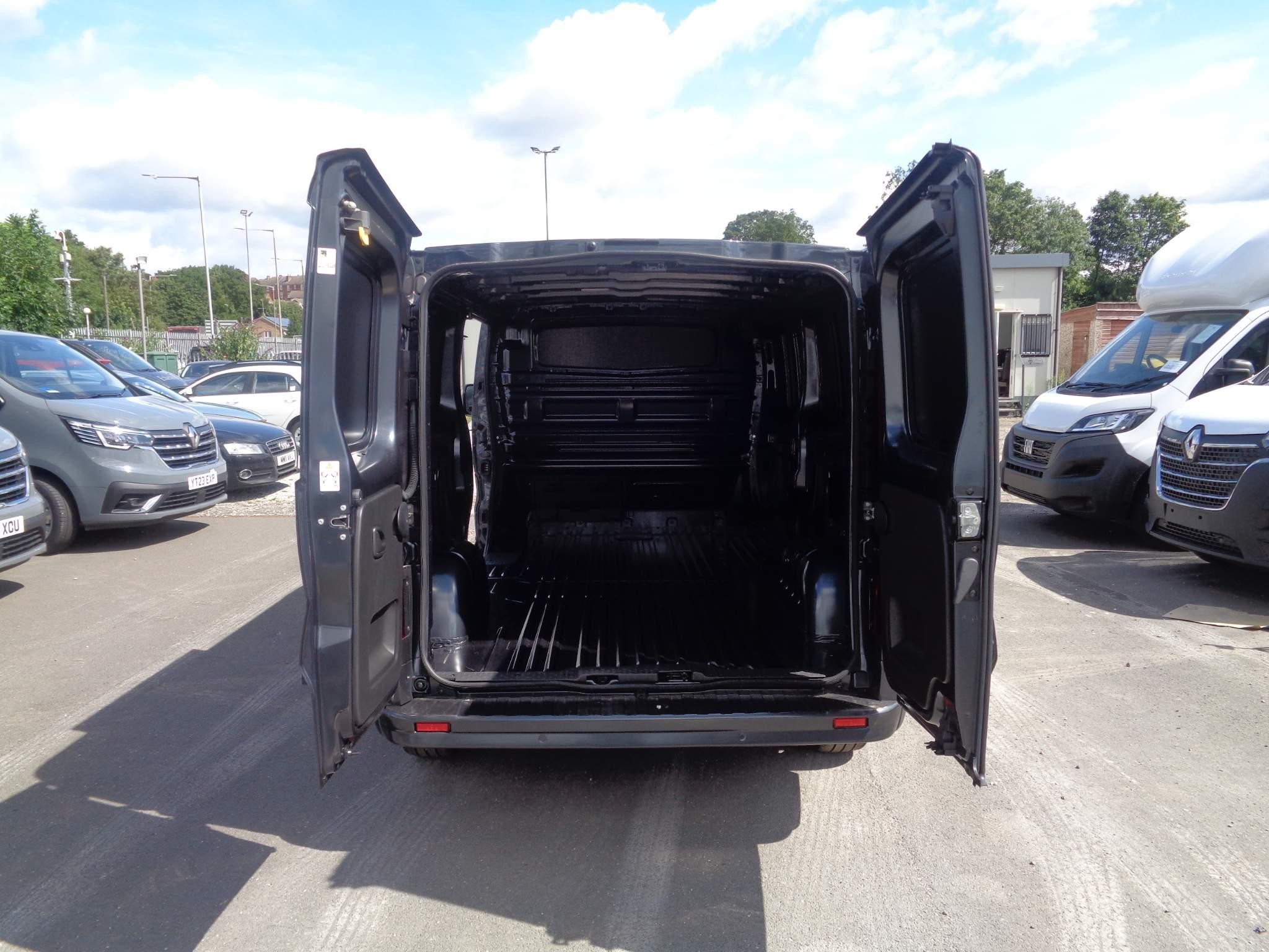 Renault Trafic Image 24