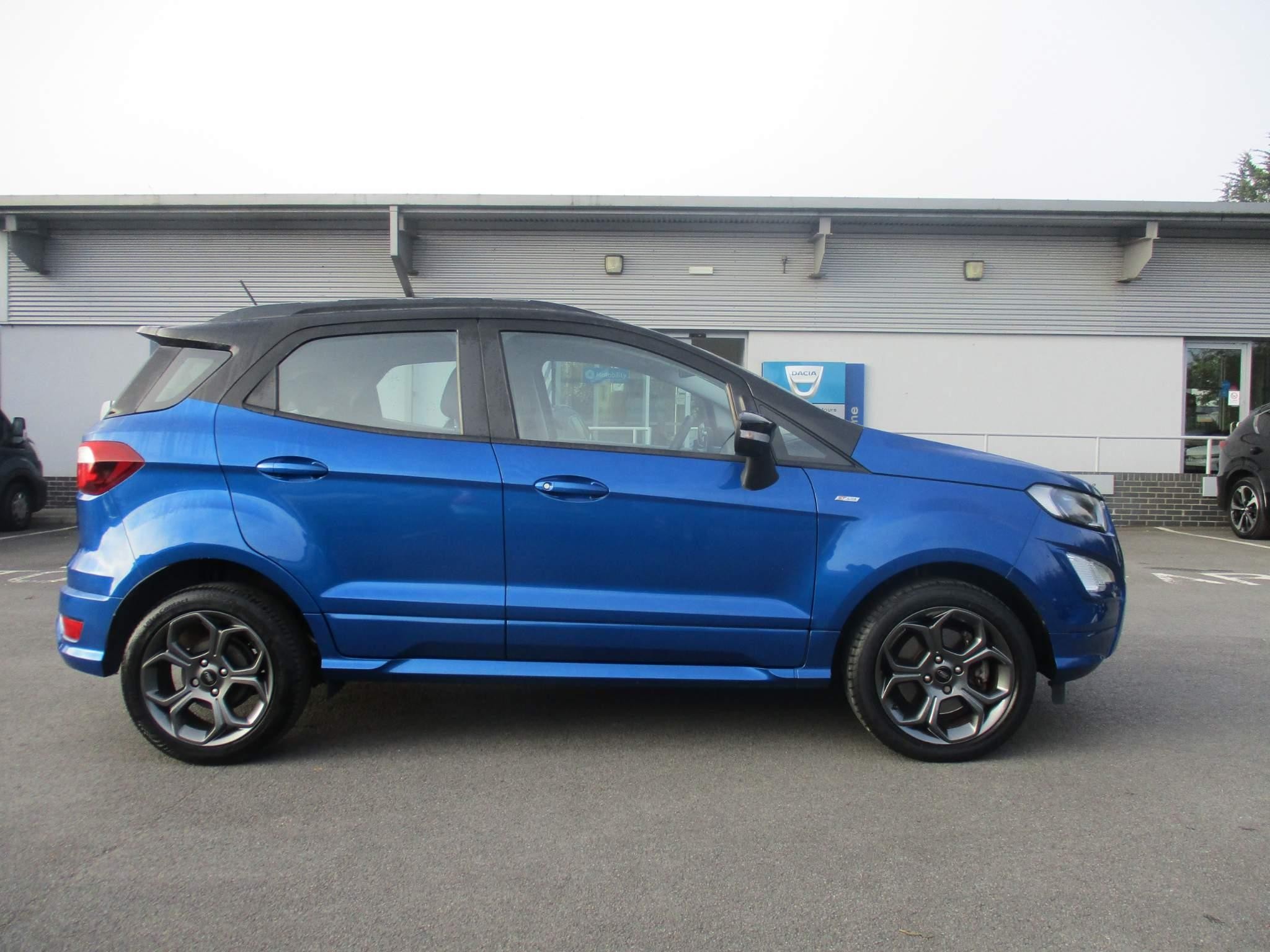 Ford EcoSport Image 8