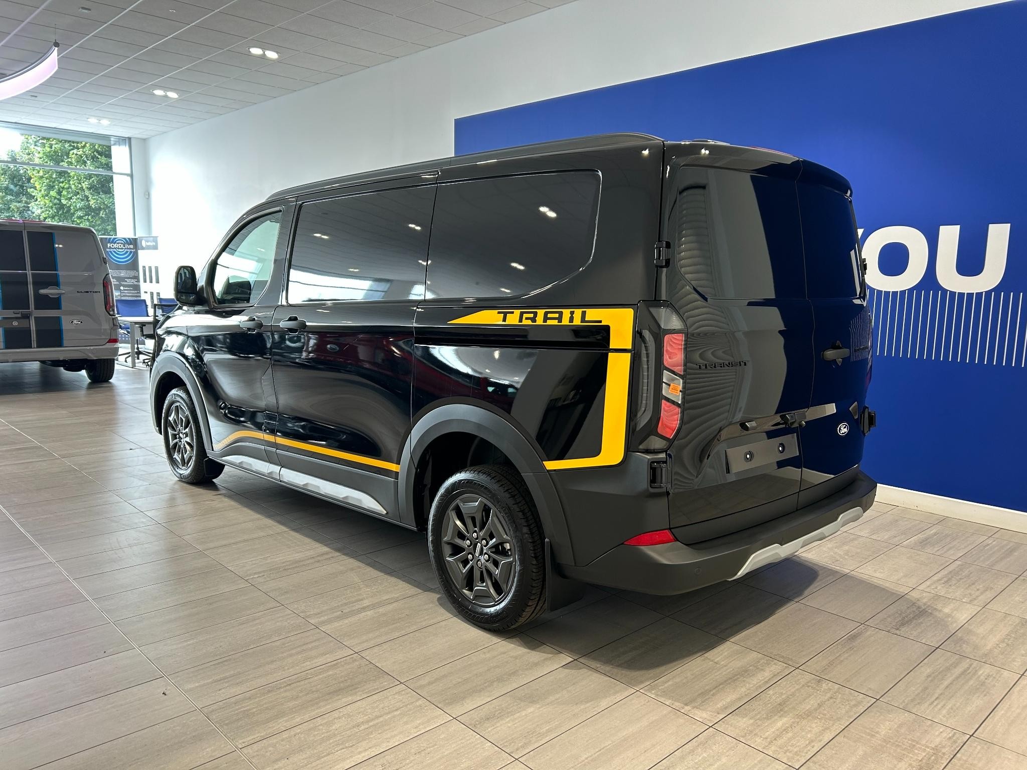 Ford Transit Custom Image 5