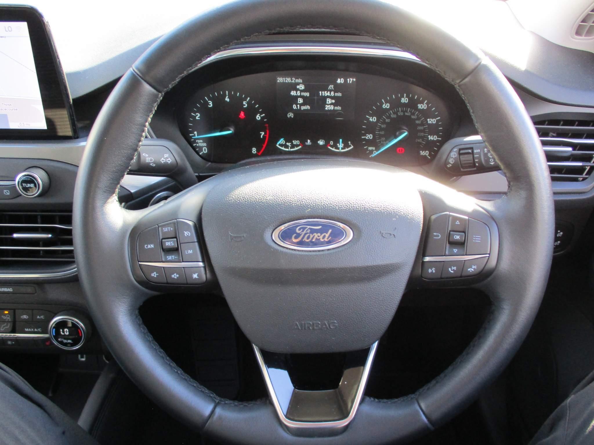 Ford Focus Image 11