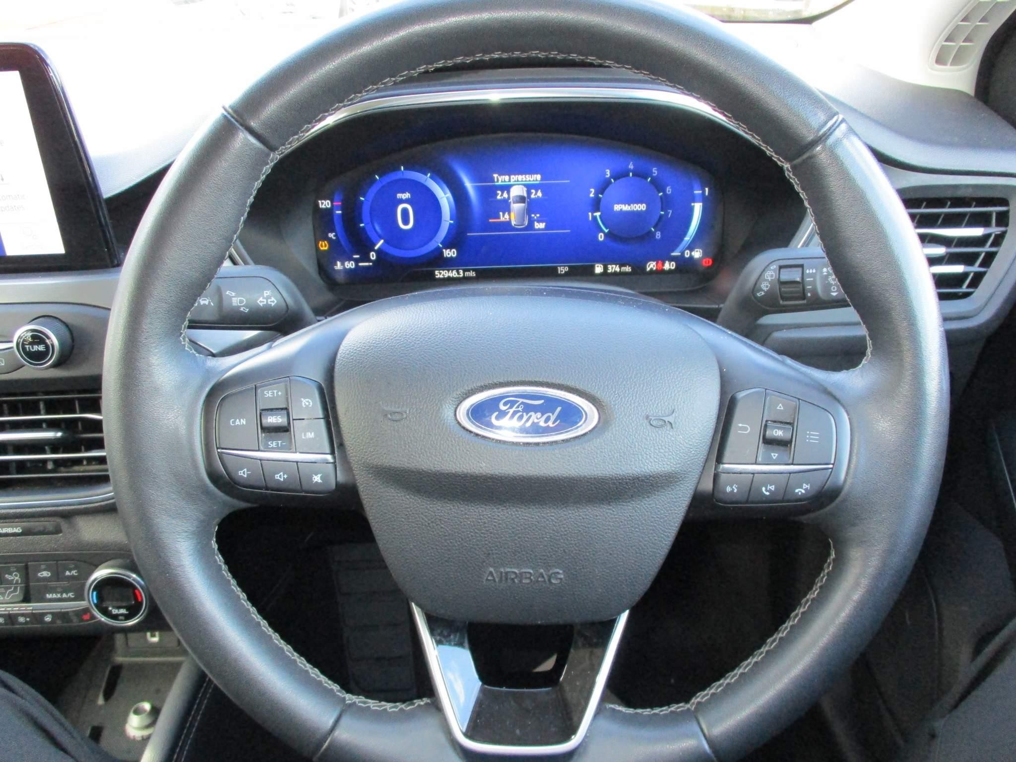 Ford Focus Image 12