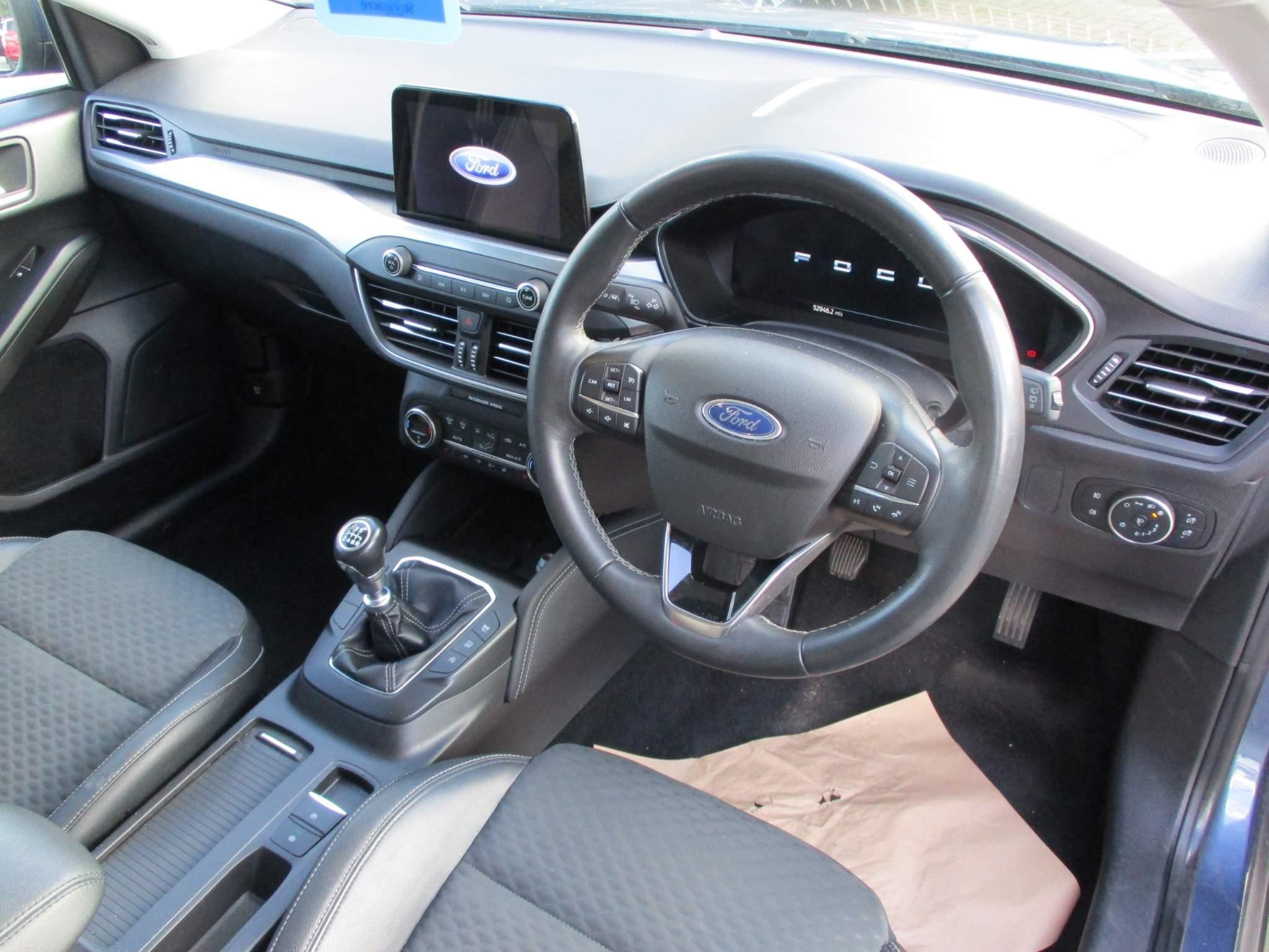 Ford Focus Image 14