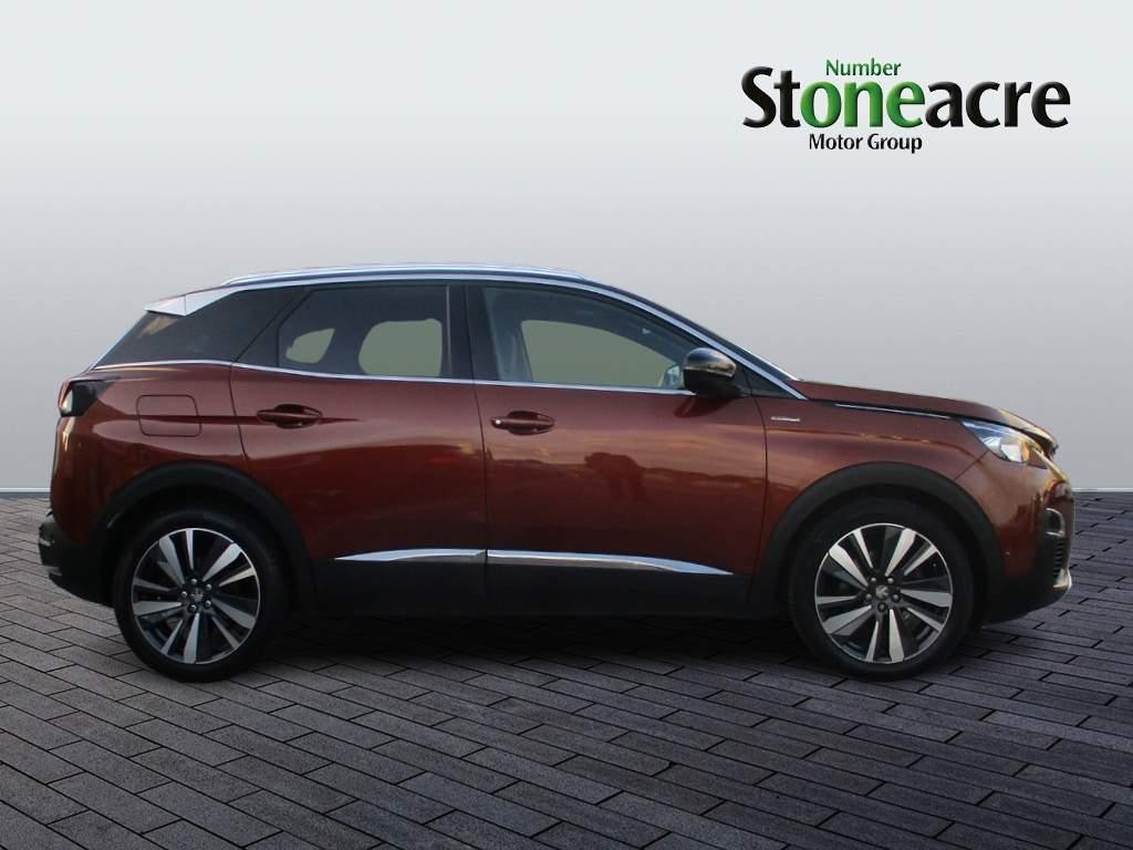 Peugeot 3008 Image 2