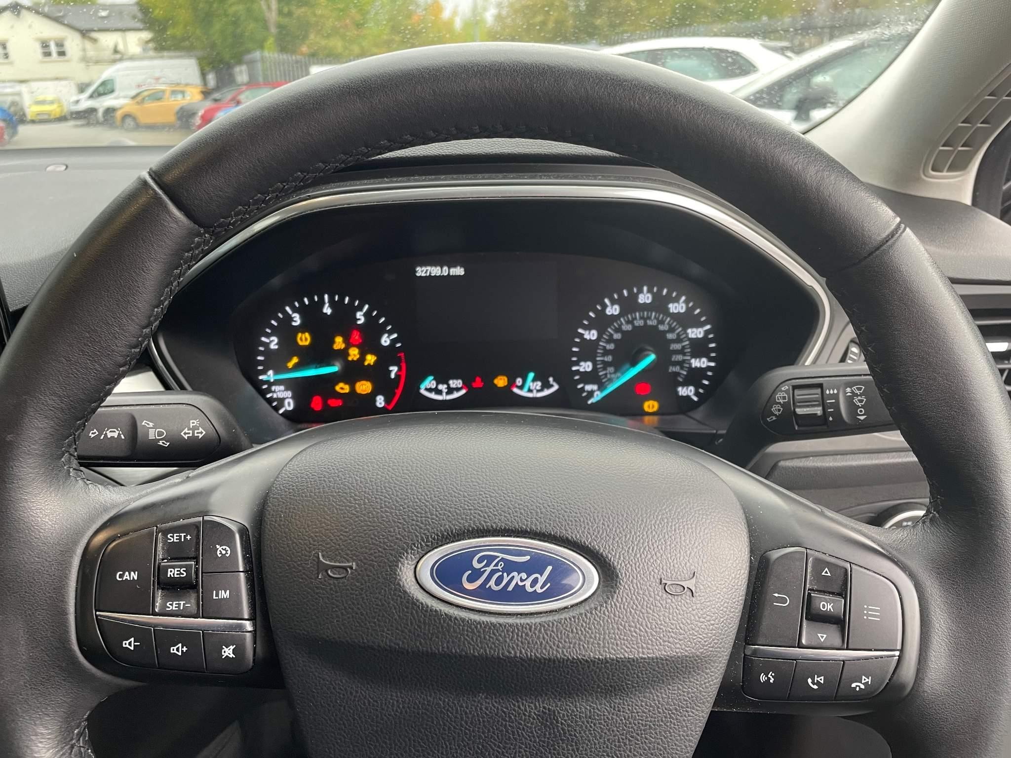 Ford Focus Image 19