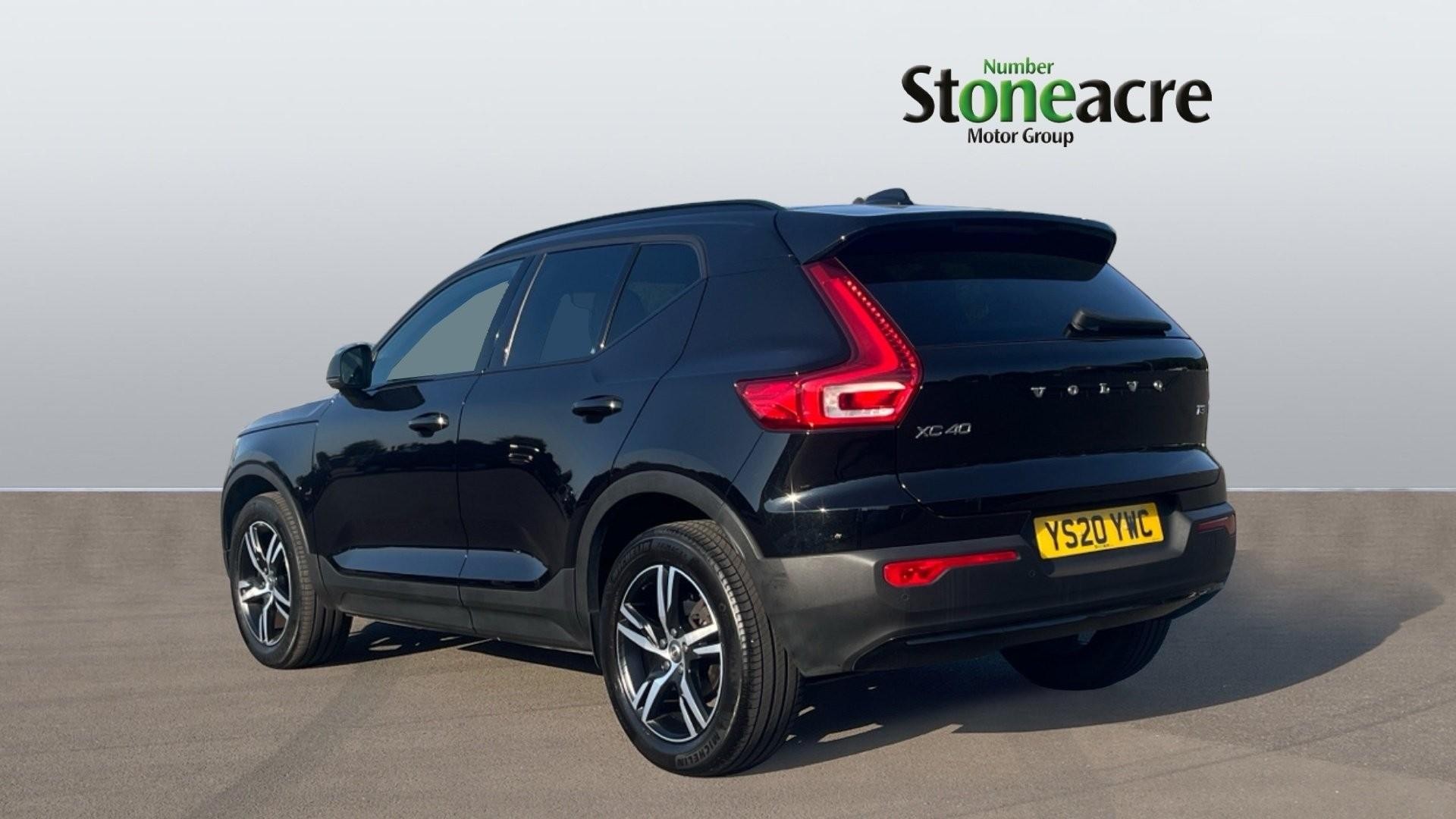 Volvo XC40 Image 2