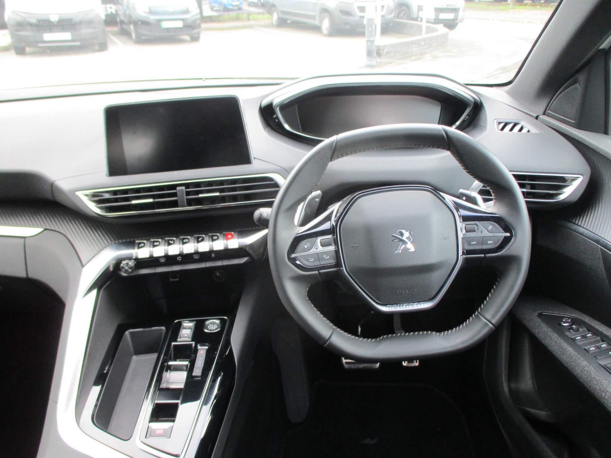 Peugeot 5008 Image 21