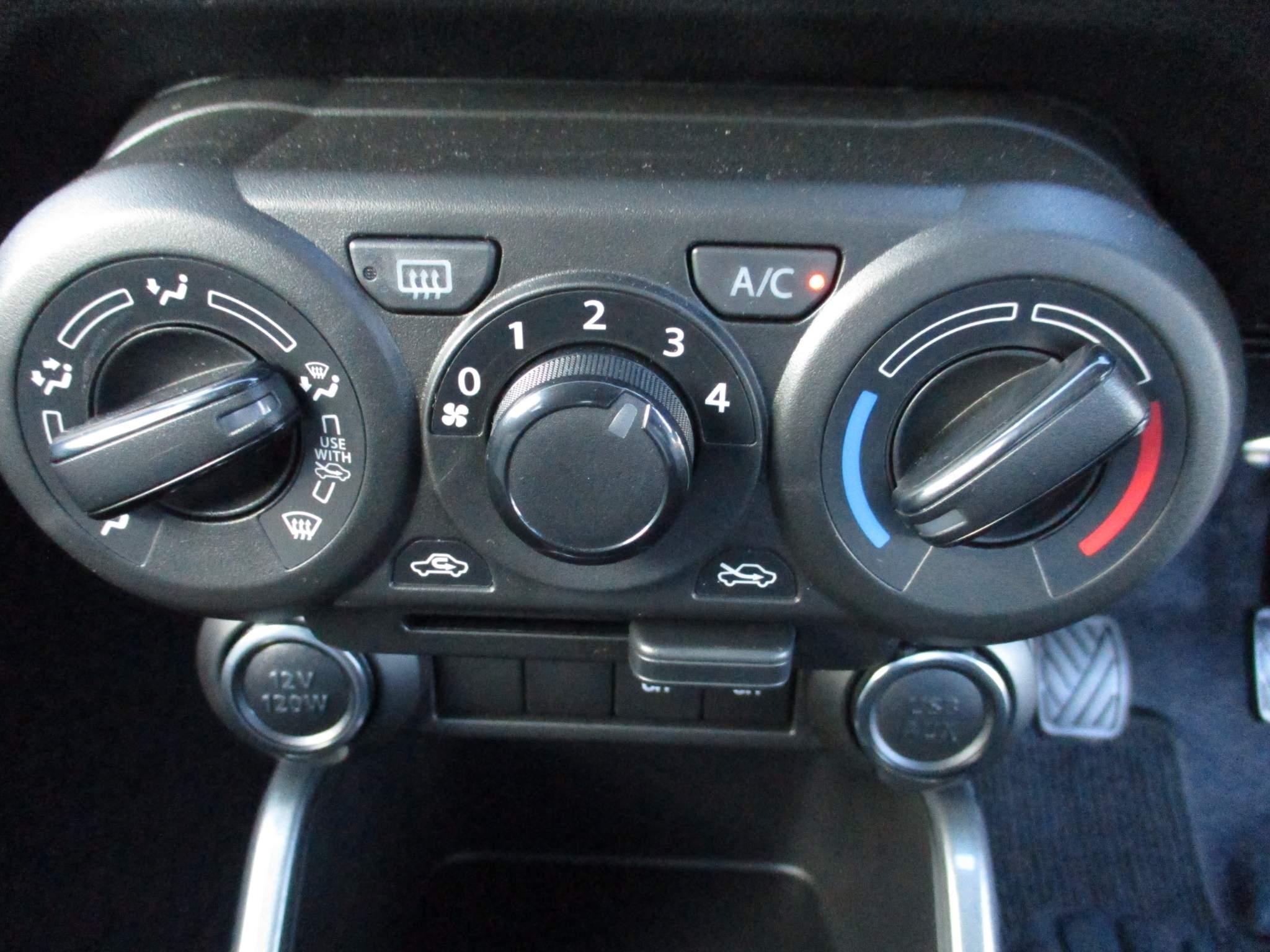 Suzuki Ignis Image 22