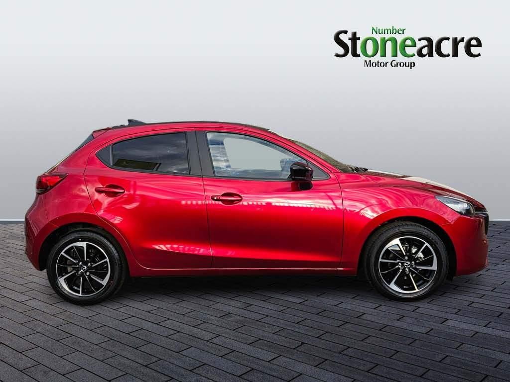 Mazda Mazda2 Image 2