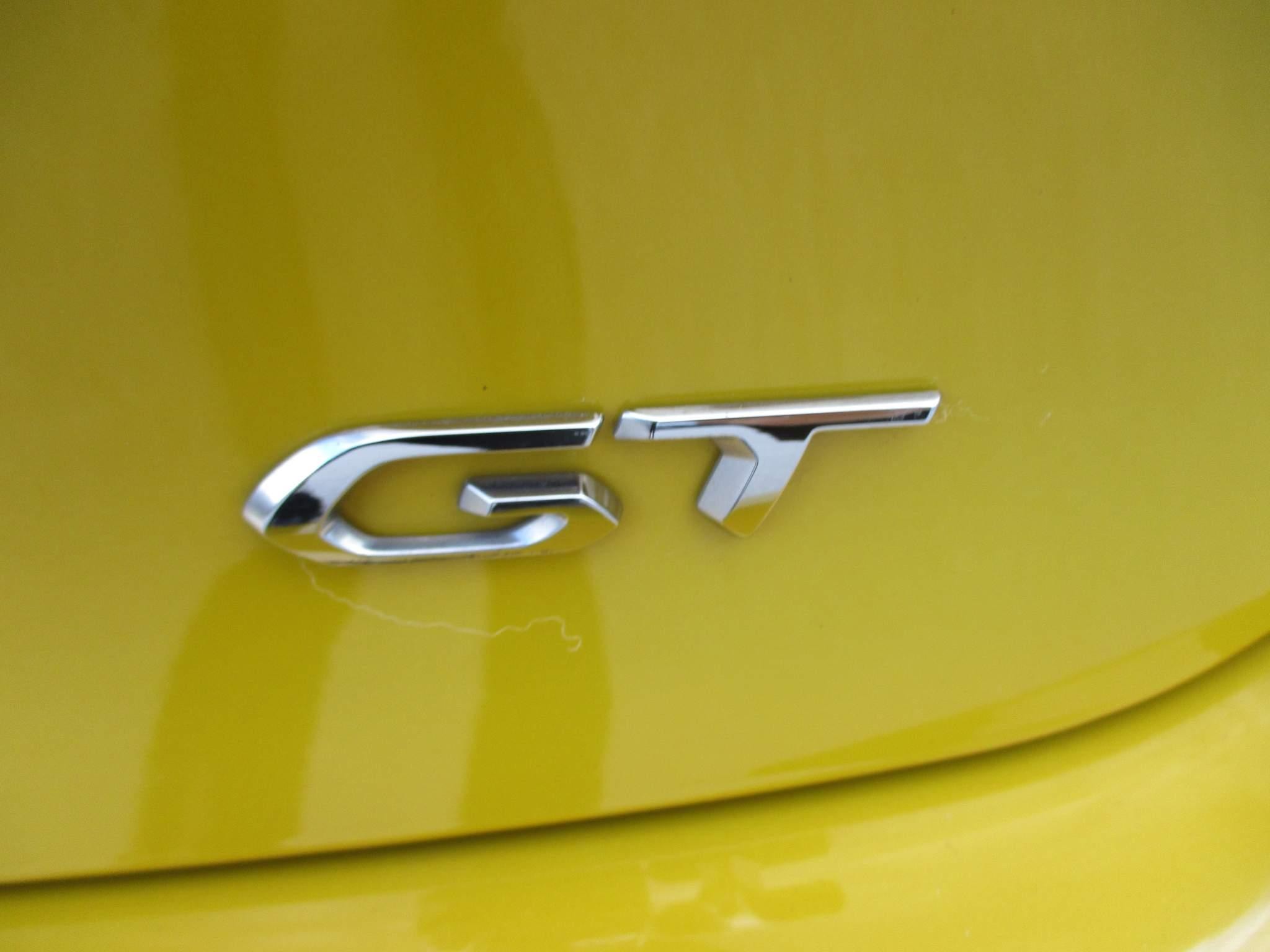 Peugeot 208 Image 11