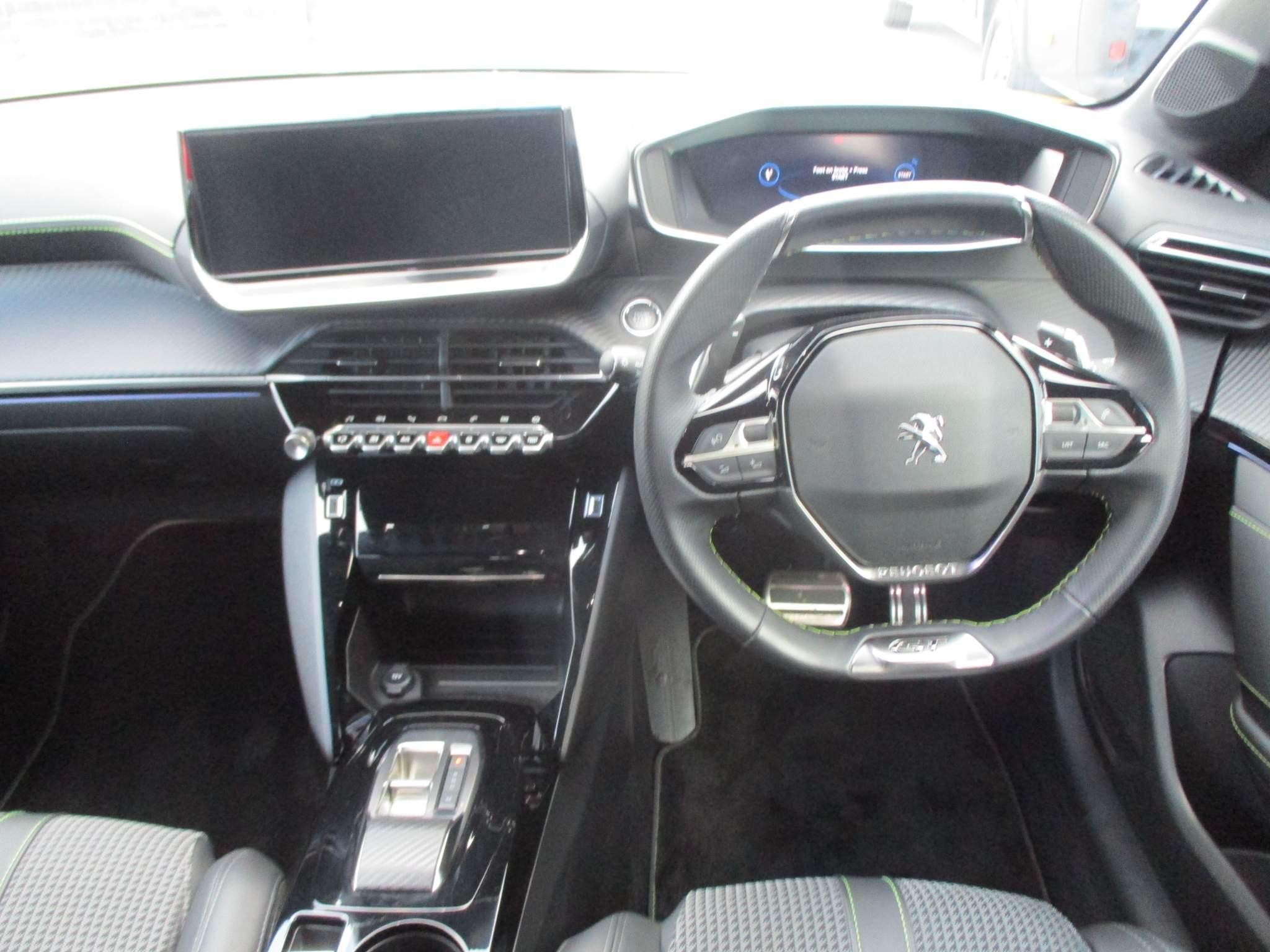 Peugeot 208 Image 36