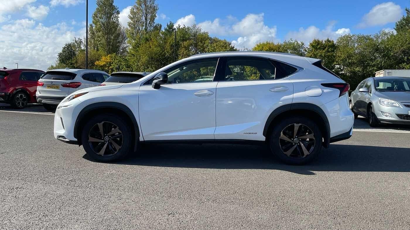 Lexus NX Image 8