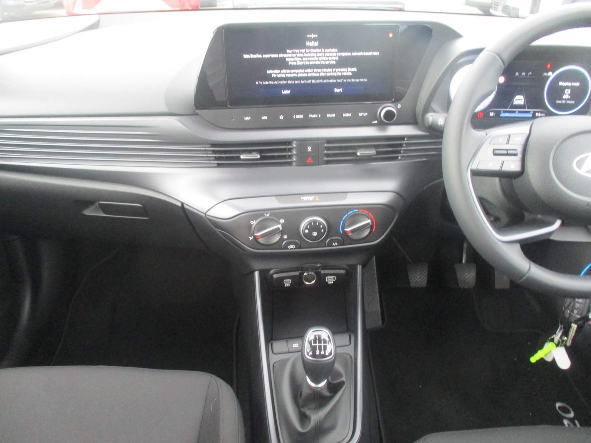 Hyundai i20 Image 16