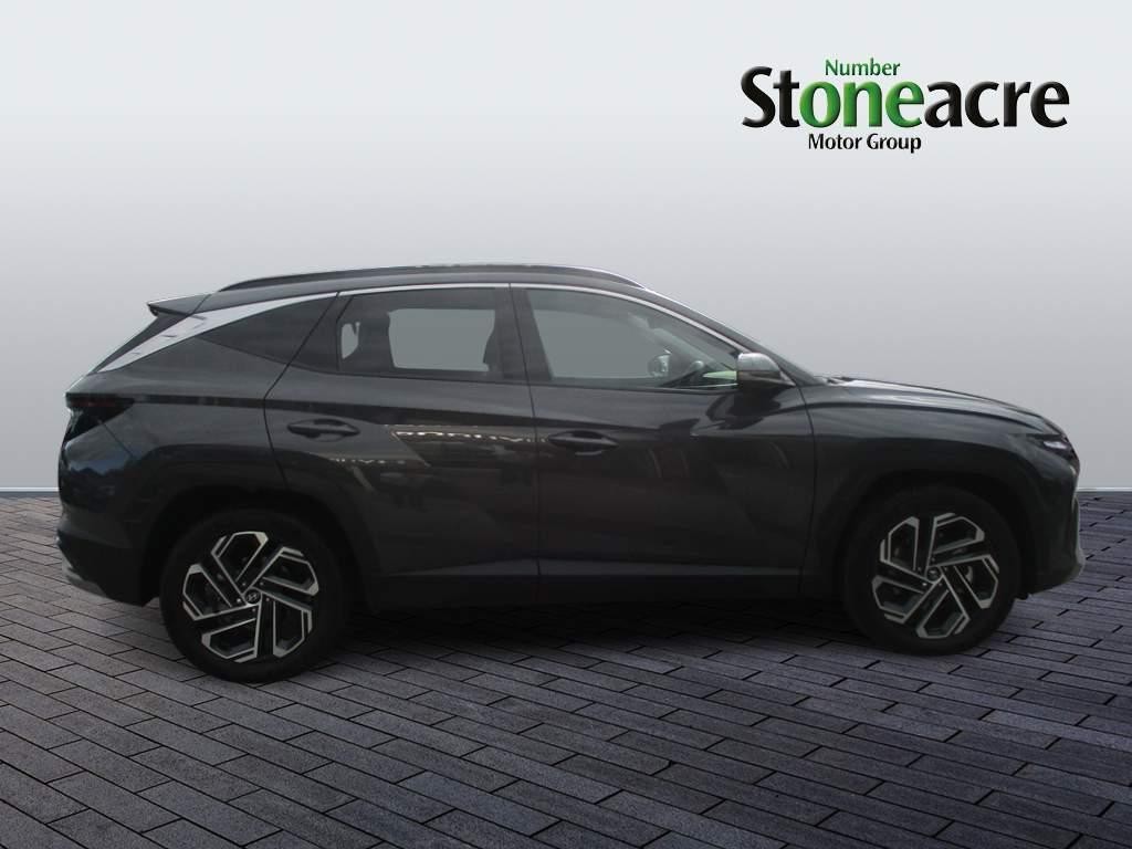 Hyundai TUCSON Image 2