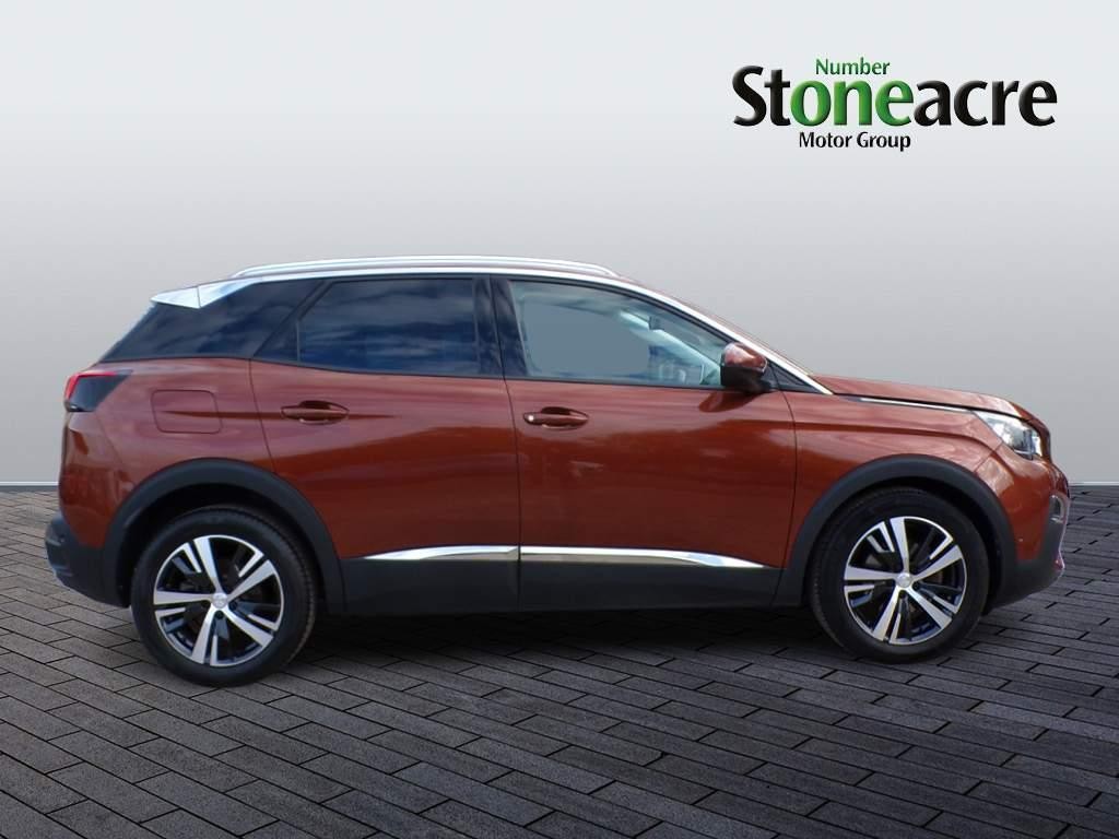 Peugeot 3008 Image 2