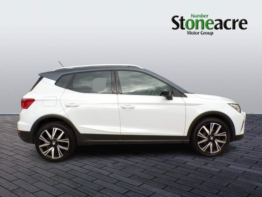 SEAT Arona Image 2