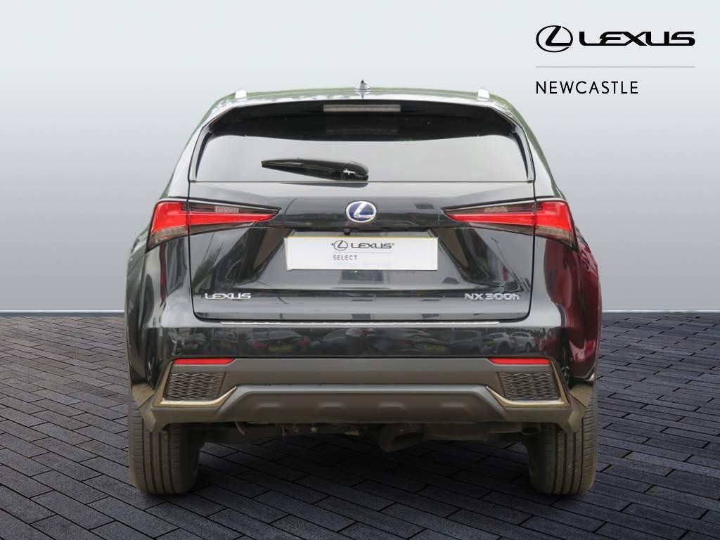 Lexus NX Image 6