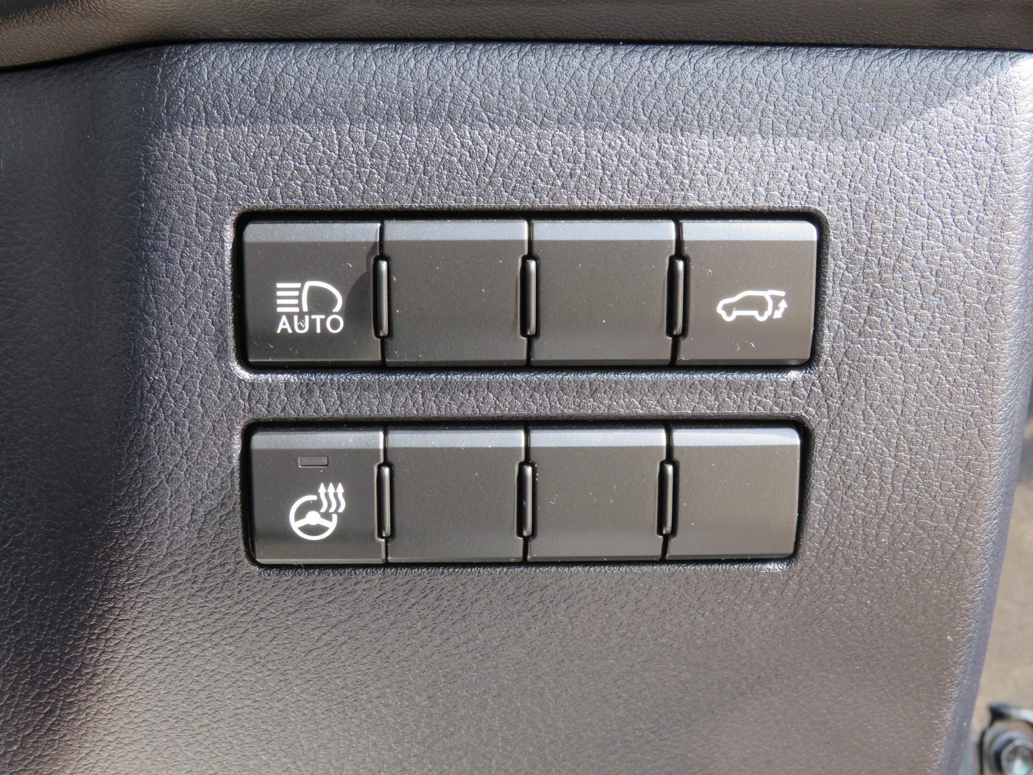 Lexus NX Self-Charging Hybrid Image 30