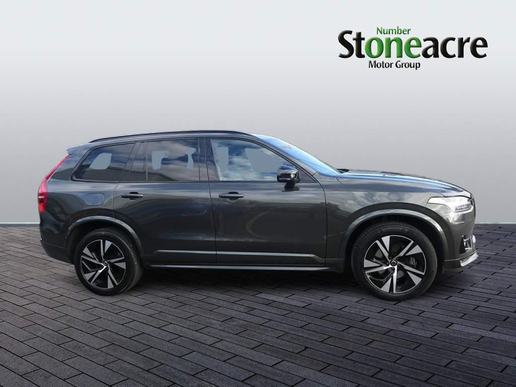 Volvo XC90 Image 2