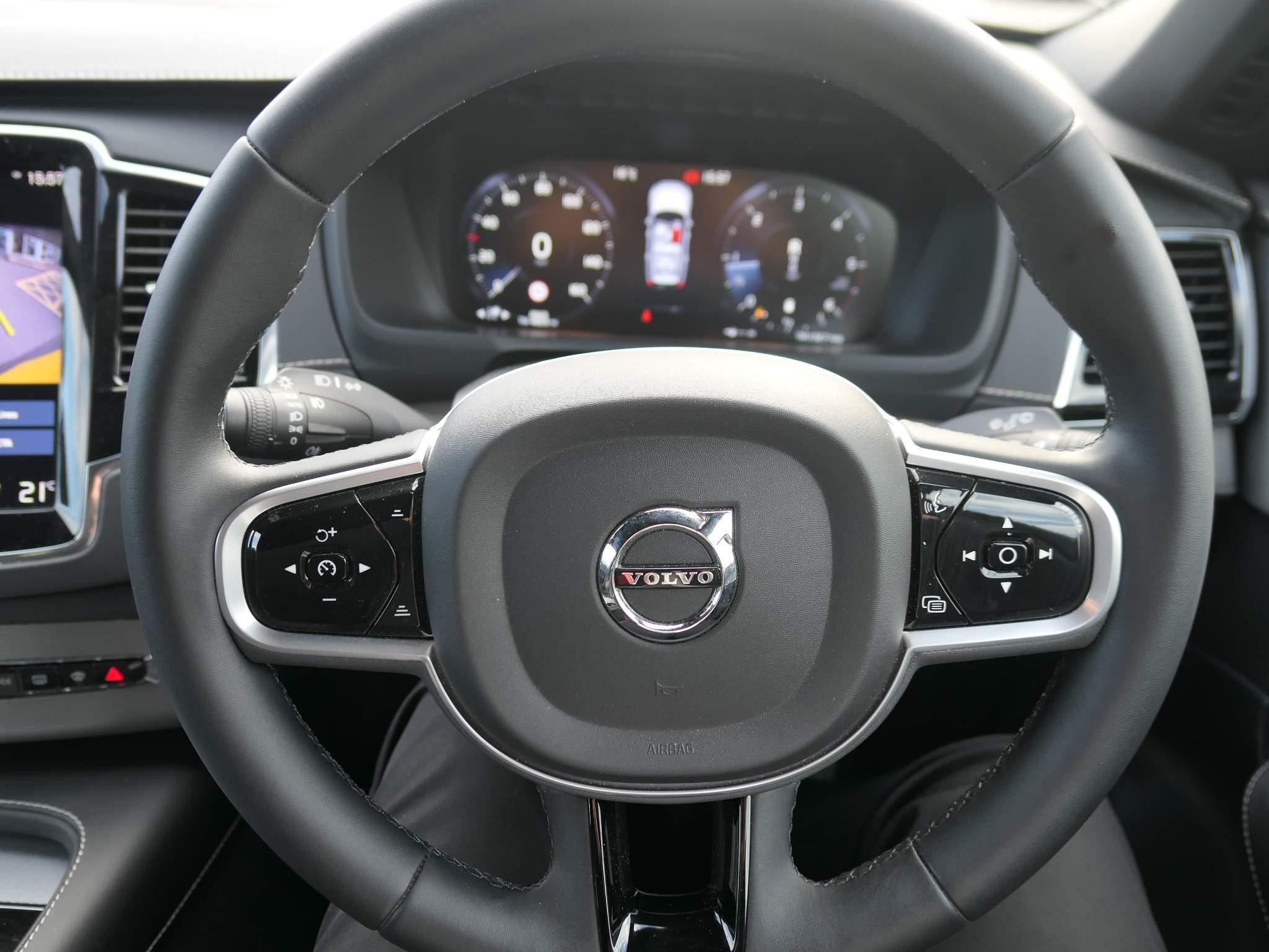 Volvo XC90 Image 21