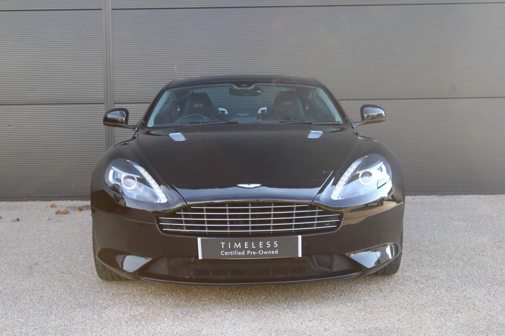 Aston Martin DB9 Image 2