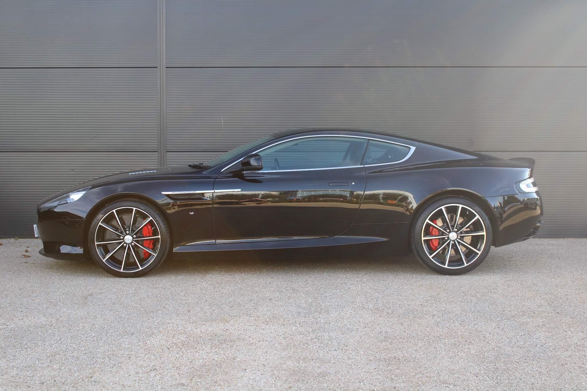 Aston Martin DB9 Image 4