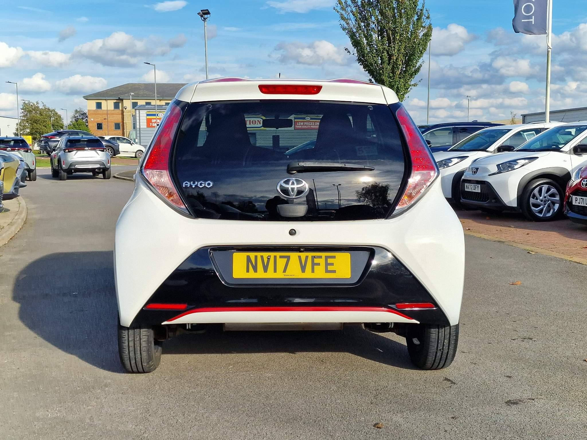 Toyota Aygo Image 21