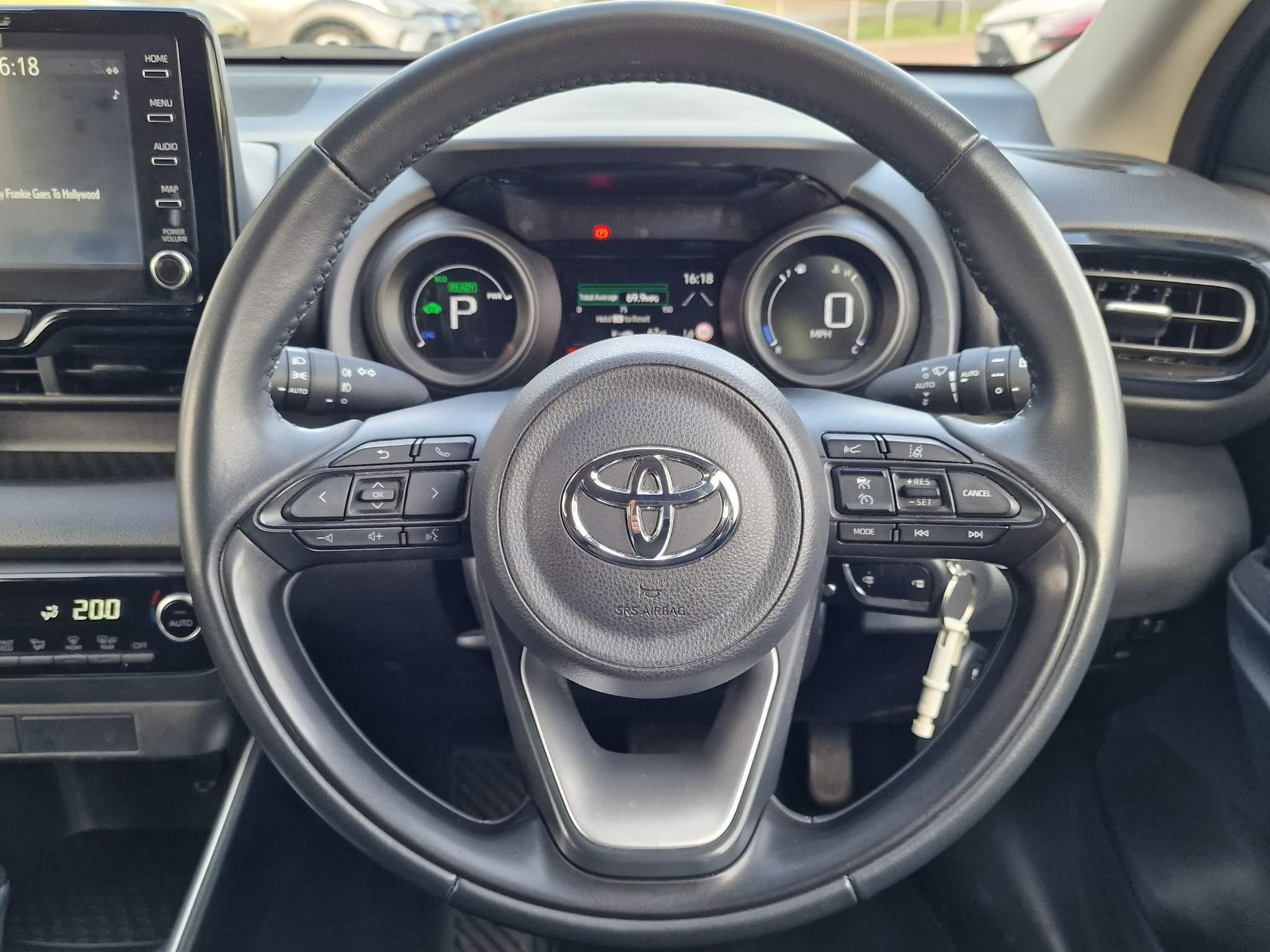 Toyota Yaris Image 10