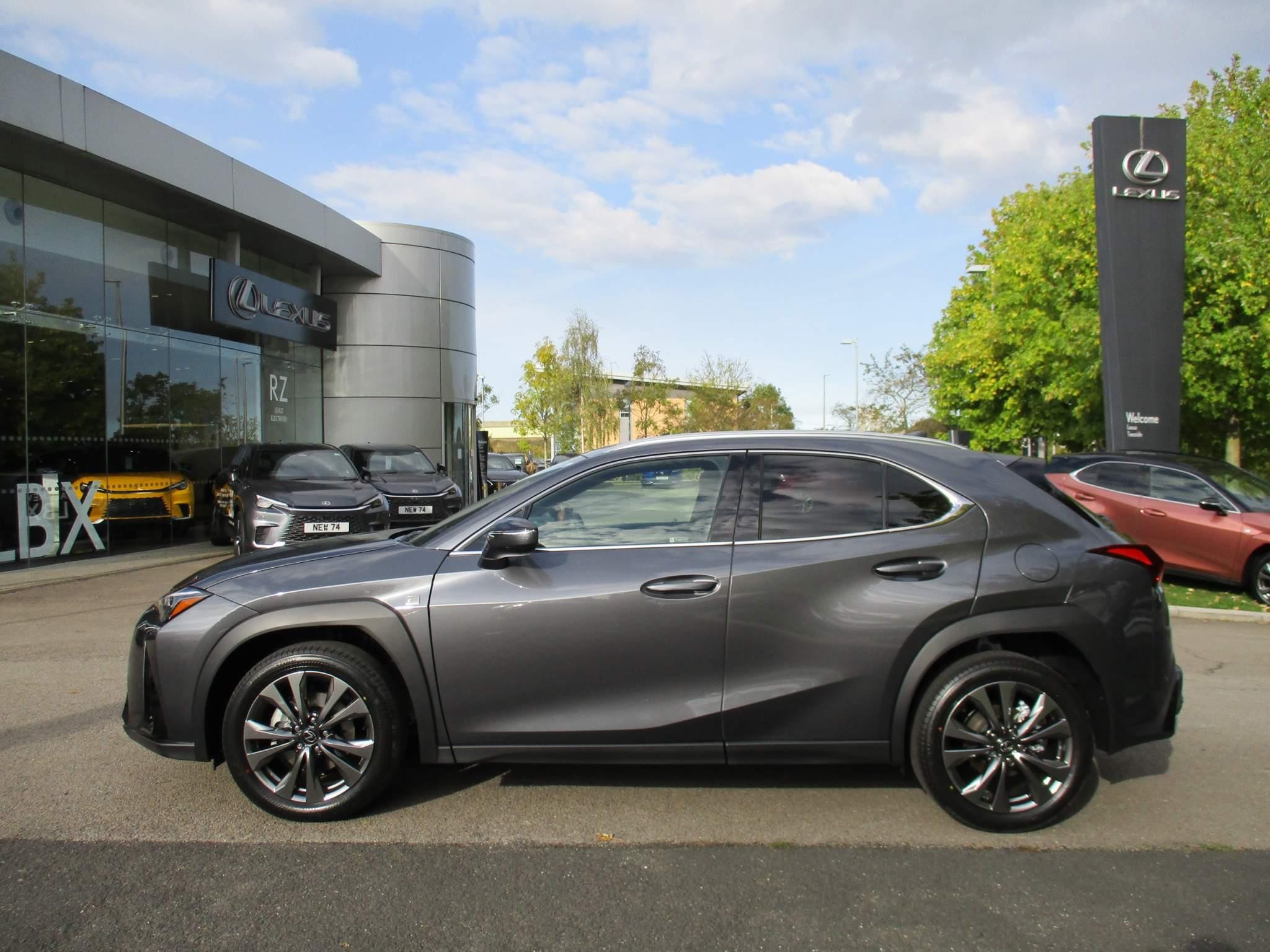 Lexus UX Image 8