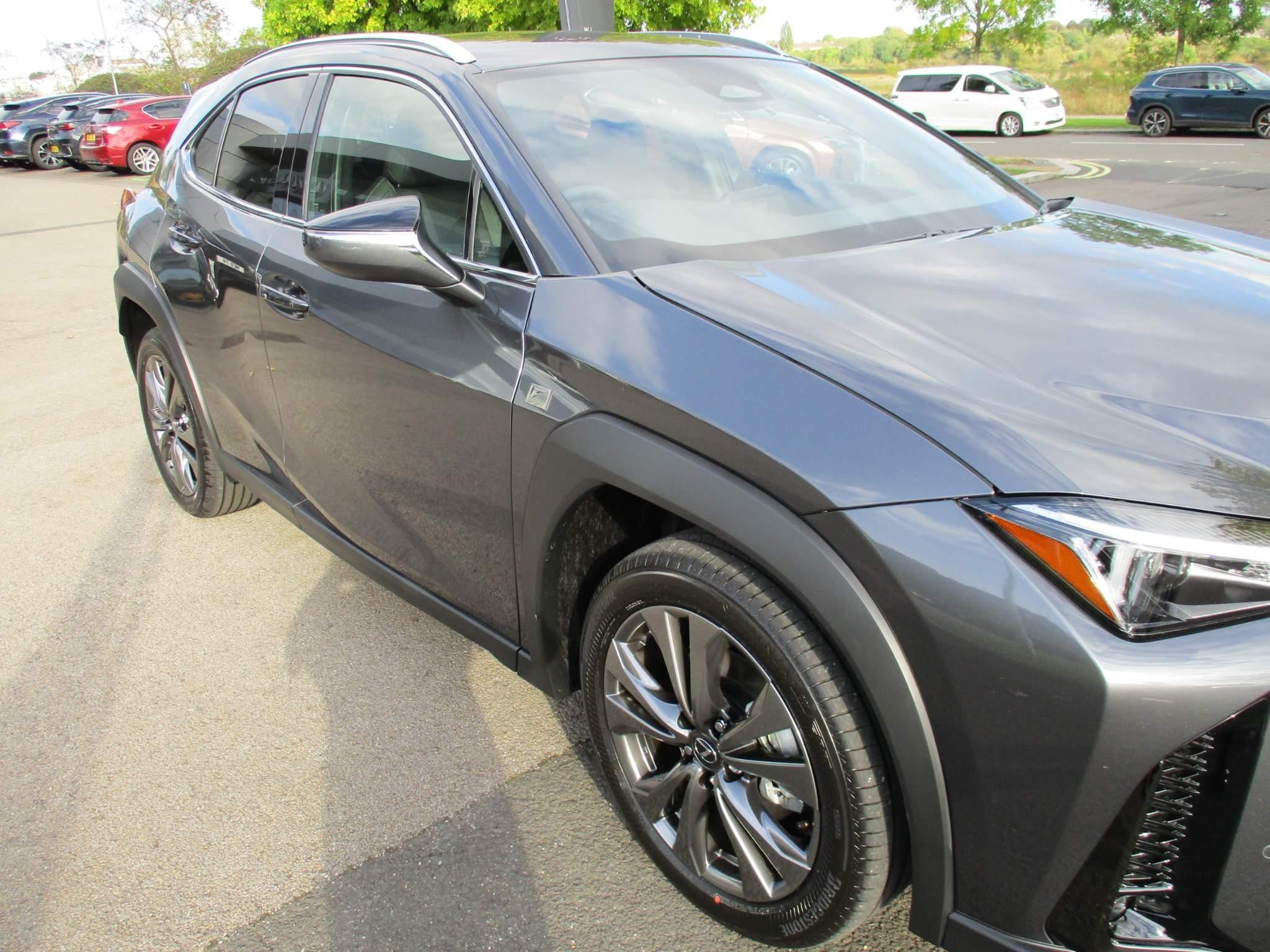 Lexus UX Image 35