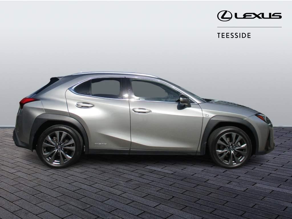 Lexus UX Self-Charging Hybrid Image 4