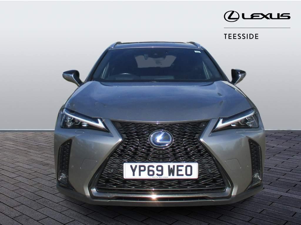 Lexus UX Self-Charging Hybrid Image 10