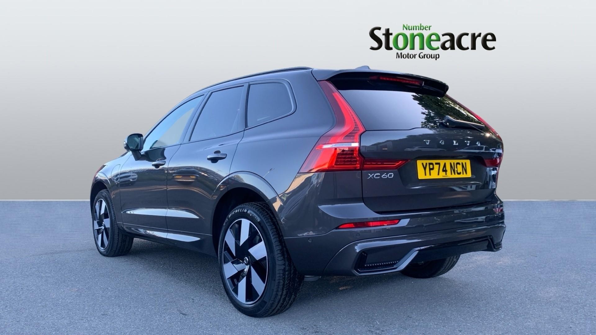 Volvo XC60 Image 2