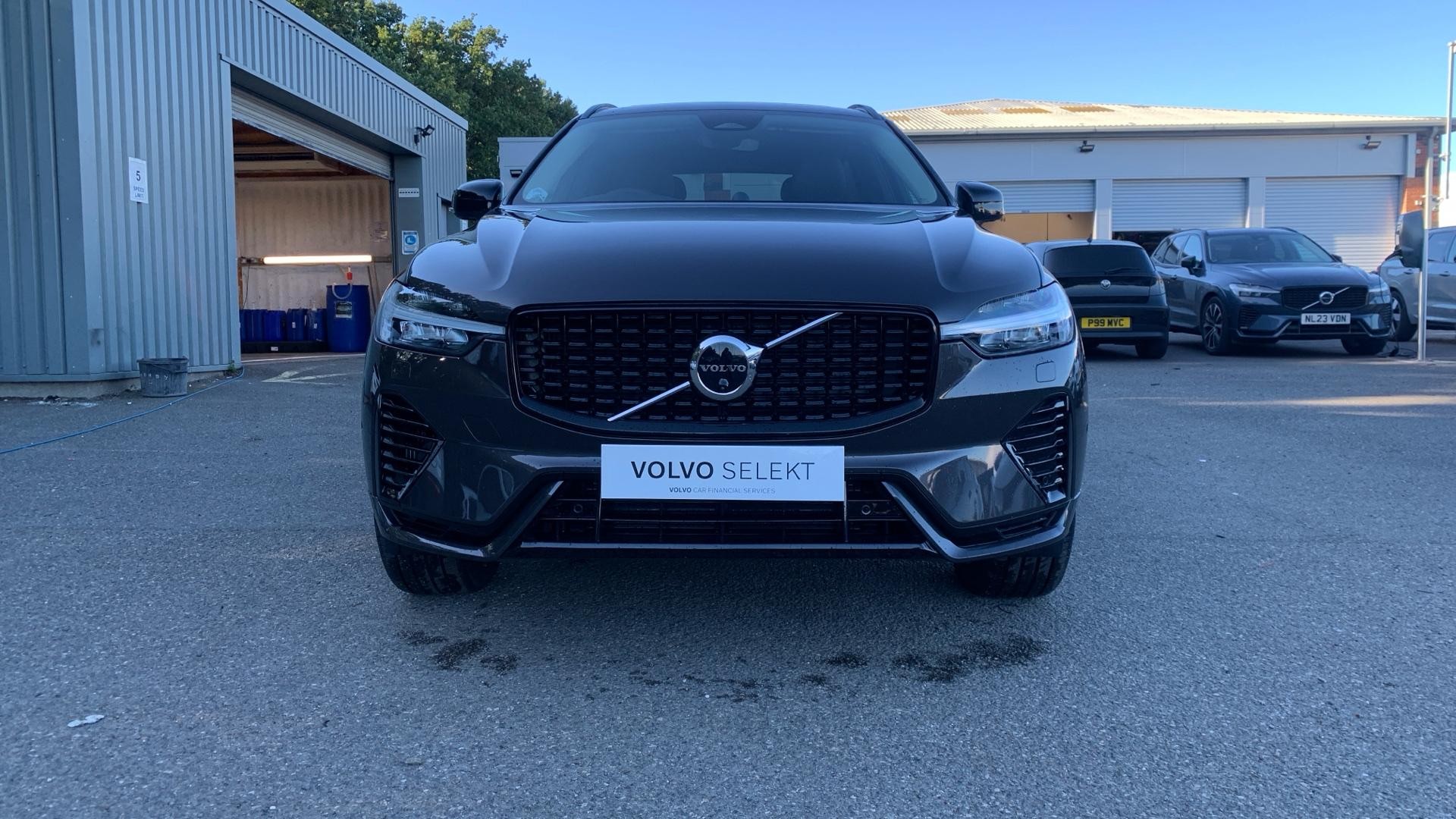 Volvo XC60 Image 12