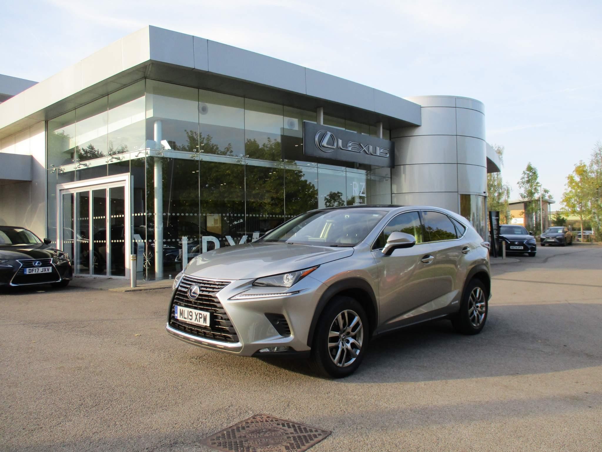 Lexus NX Image 9