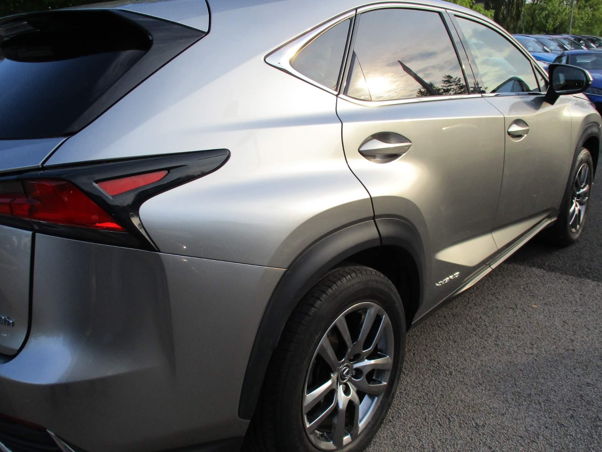 Lexus NX Image 45