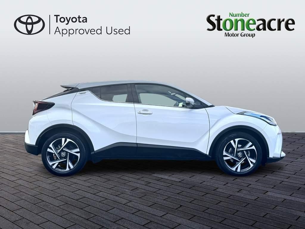 Toyota C-HR Image 4