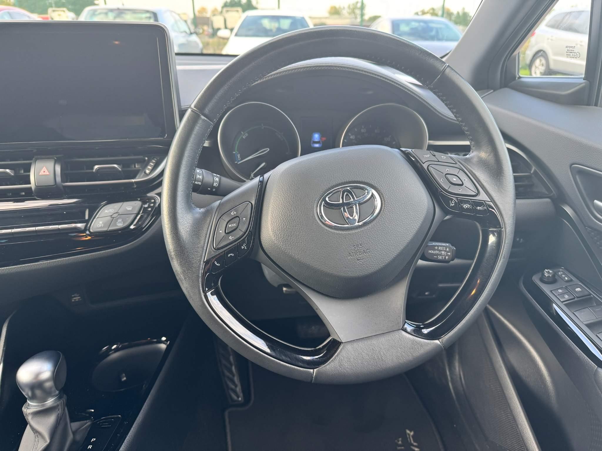 Toyota C-HR Image 19