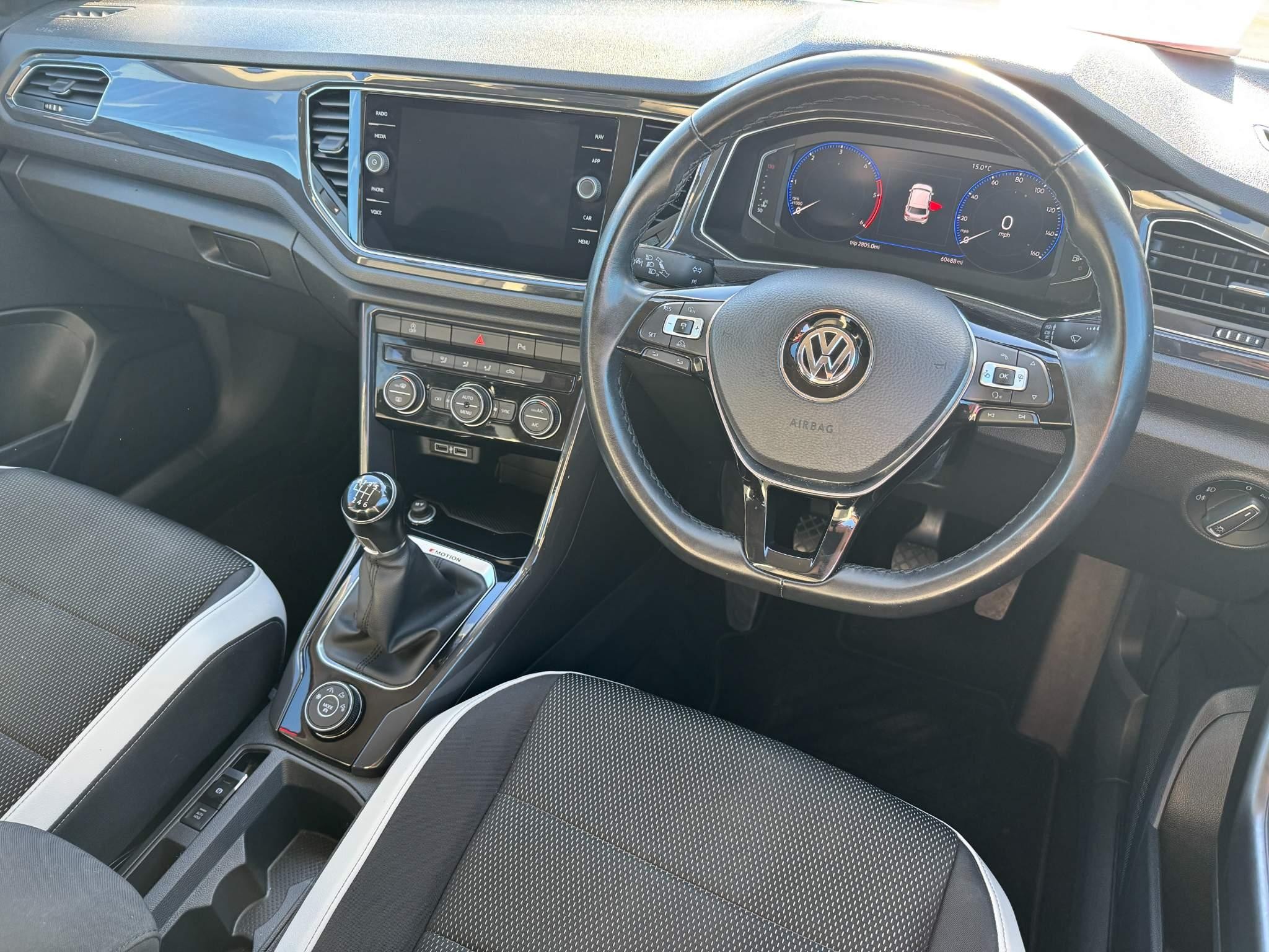 Volkswagen T-Roc Image 16