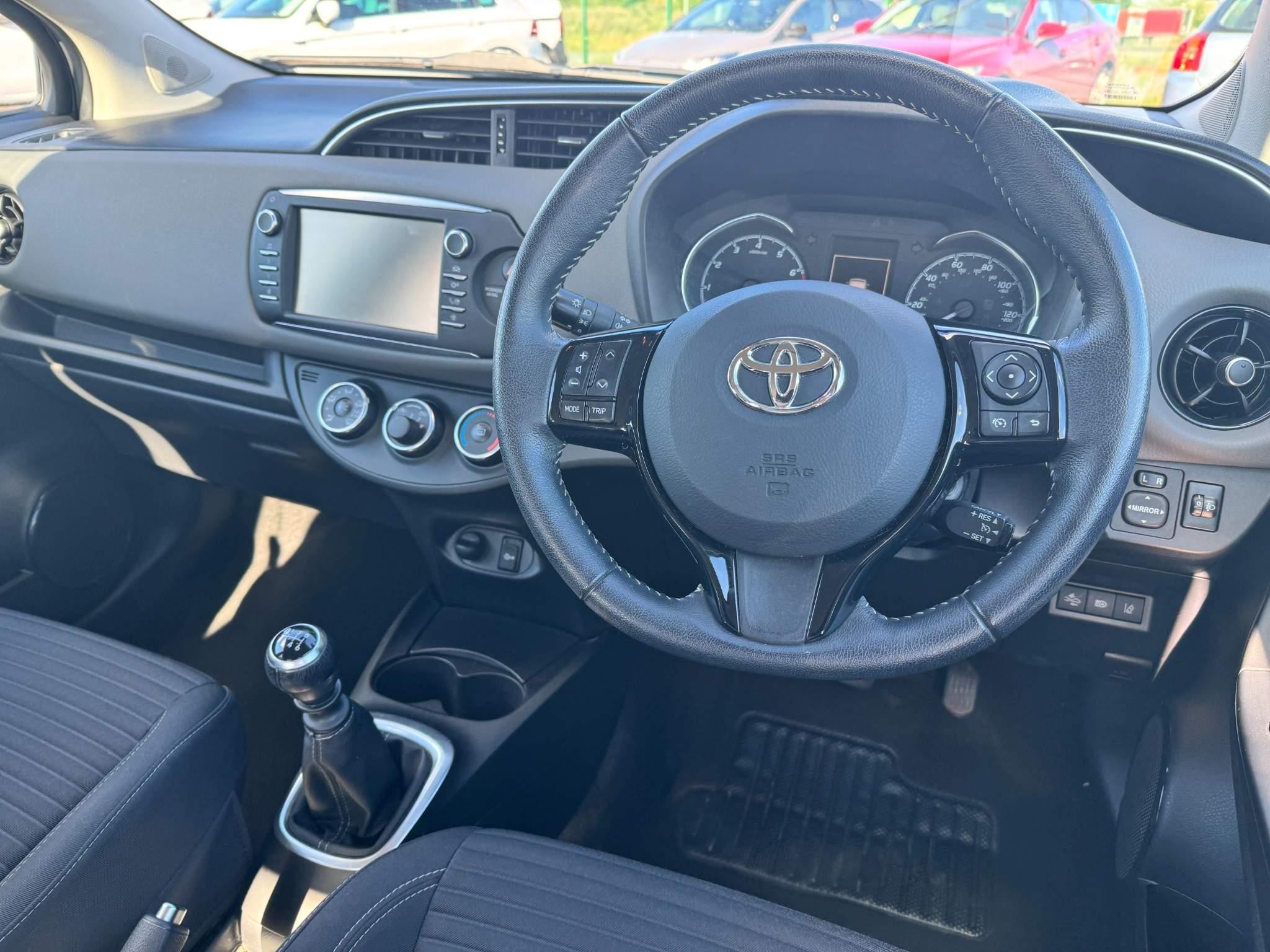 Toyota Yaris Image 18