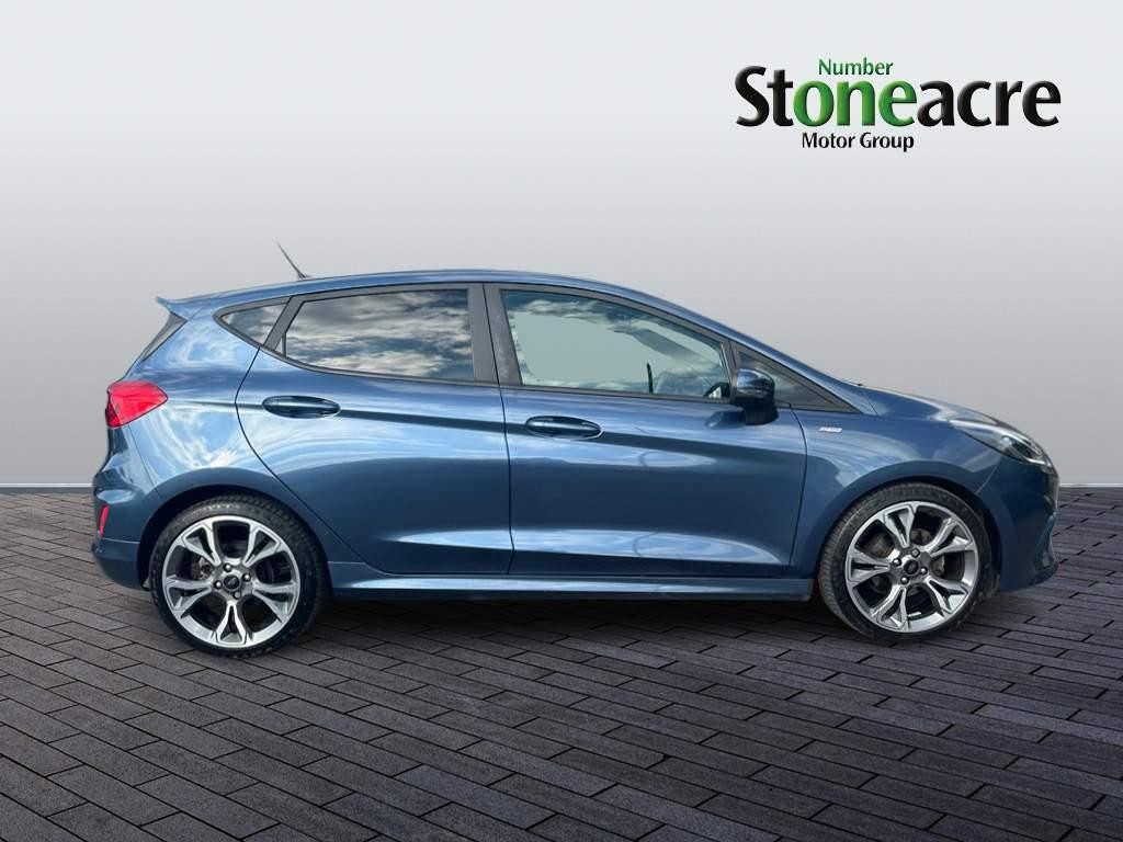 Ford Fiesta Image 2