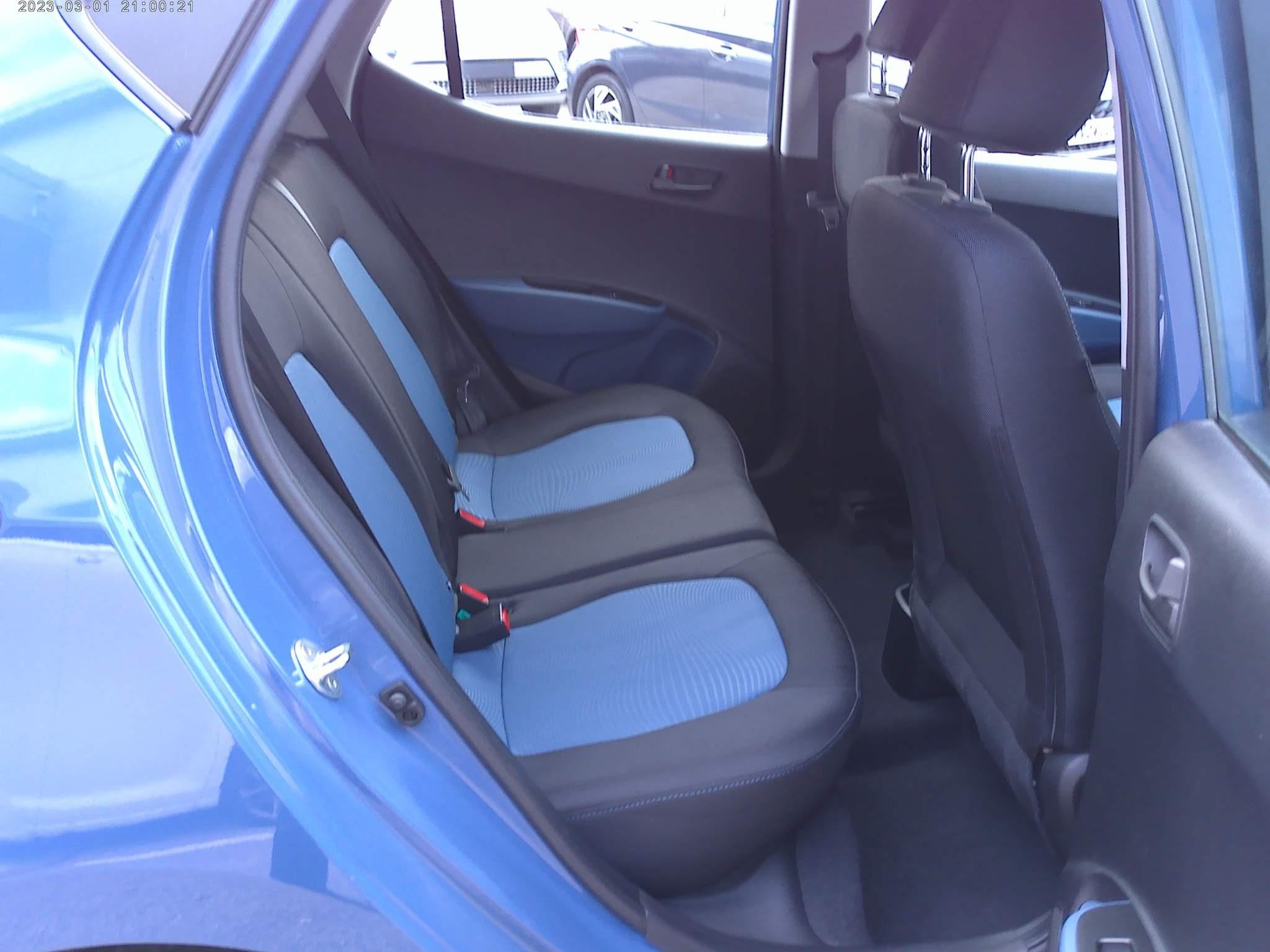 Hyundai i10 Image 11