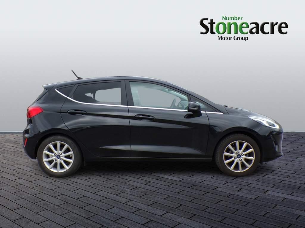 Ford Fiesta Image 2