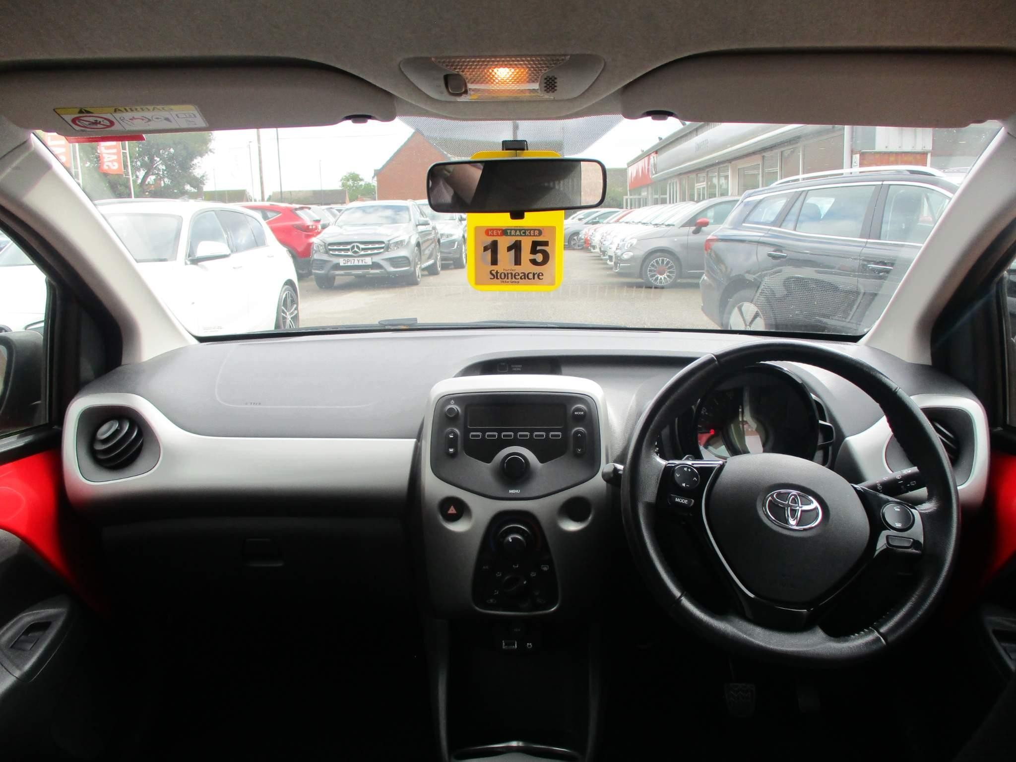 Toyota Aygo Image 15