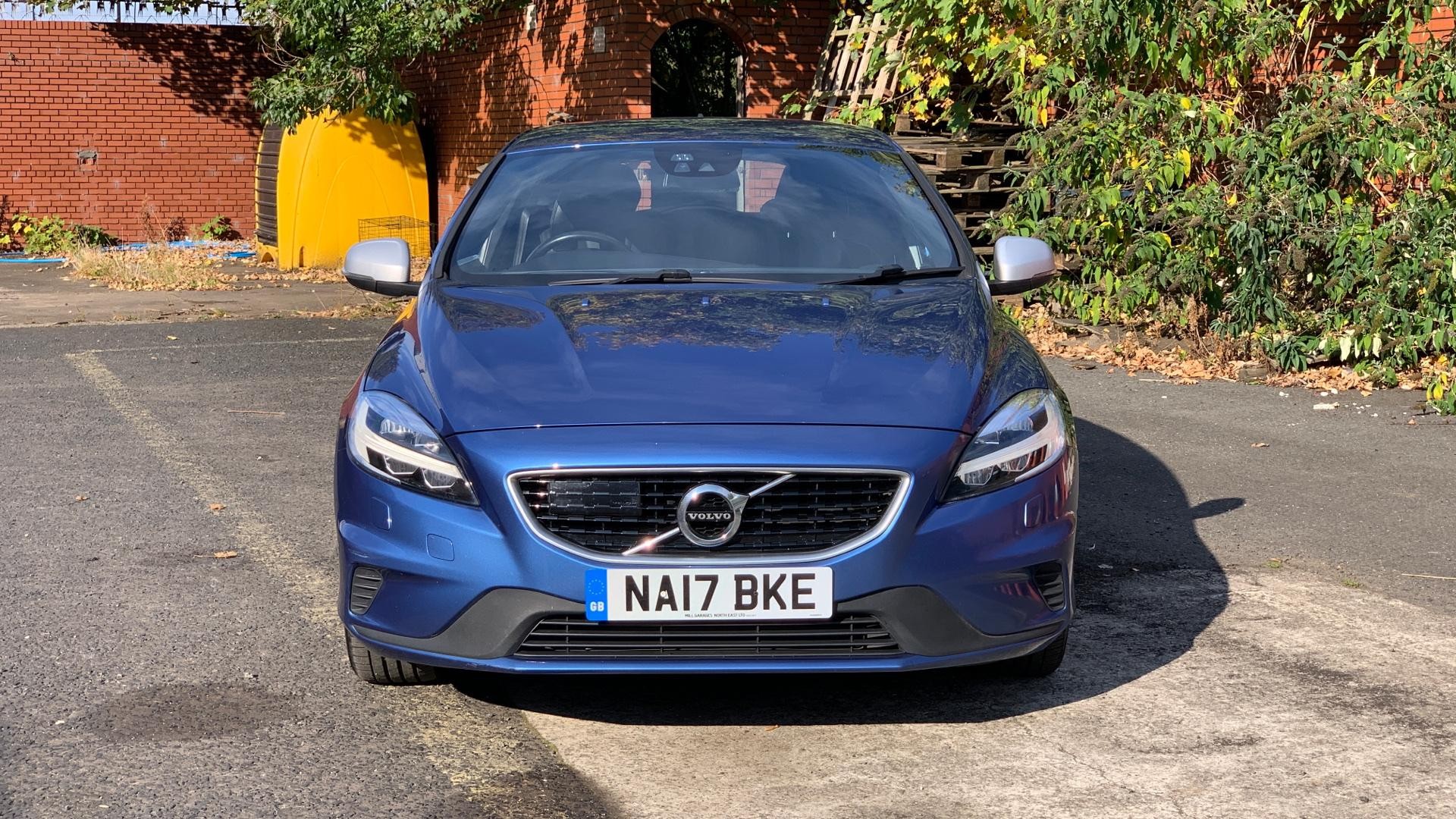 Volvo V40 Image 12