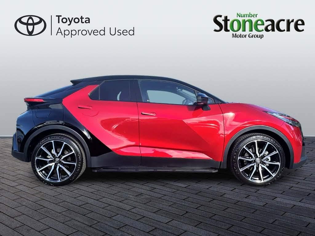 Toyota C-HR Image 4