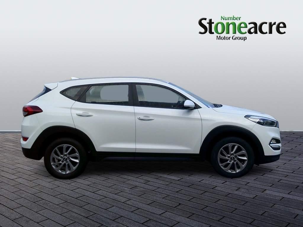 Hyundai TUCSON Image 2